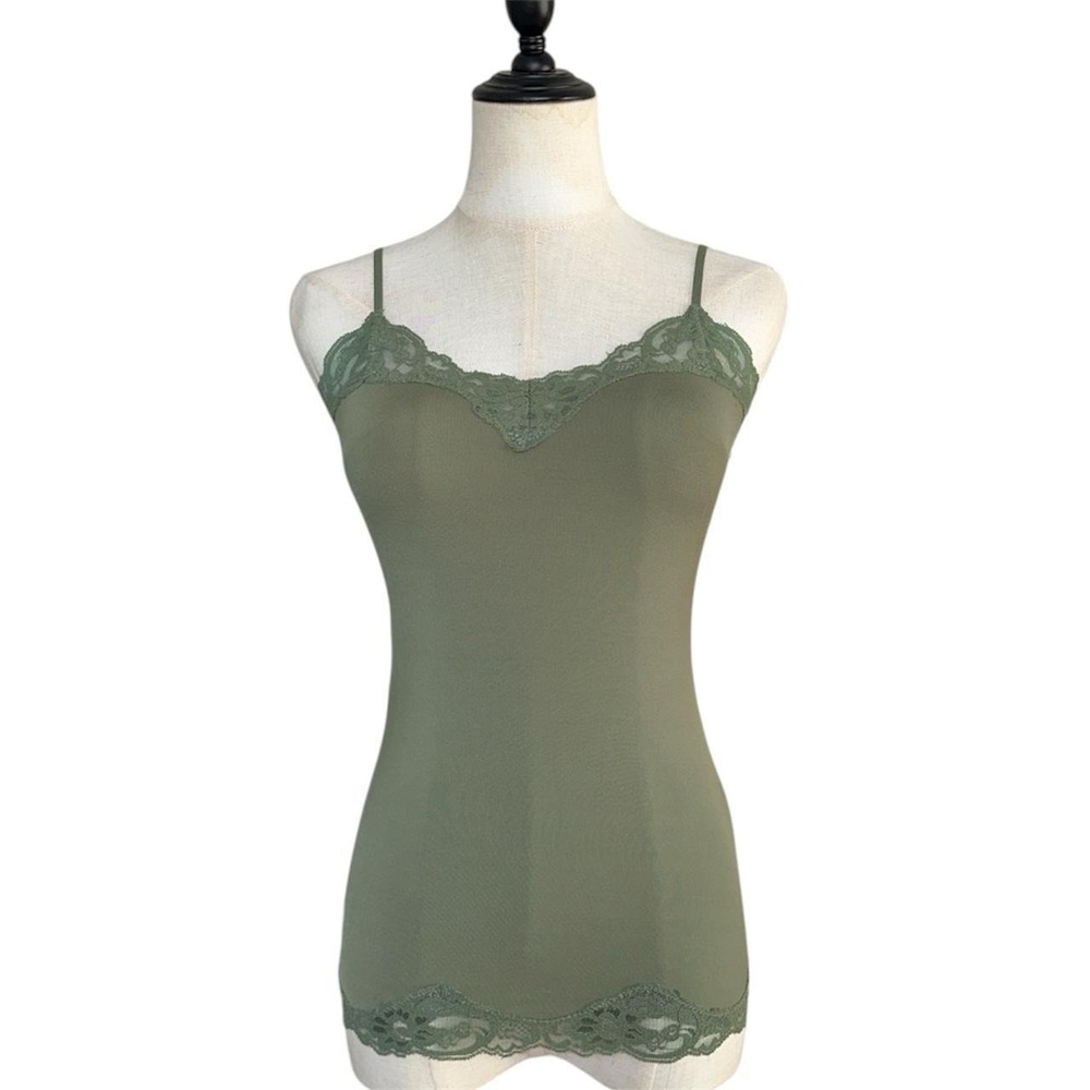 Lace trim Smart Set cami vest light olive green top